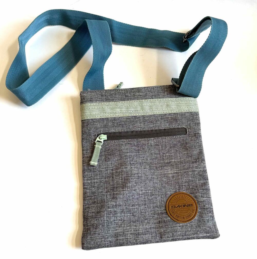 Dakine Cross Body Bag Handbag Purse Navy Blue Mint Green